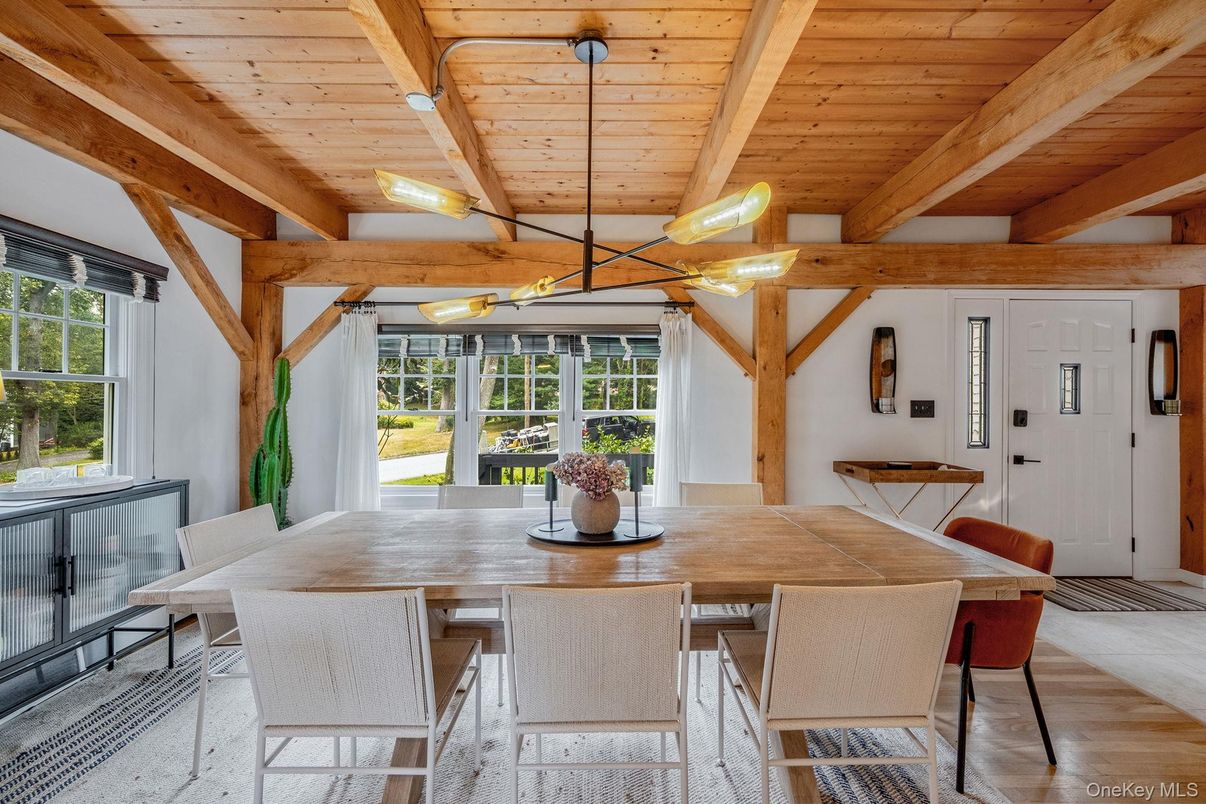 Dining room, Interior, Pendant Lights, Wooden Beams, Wooden Ceilings