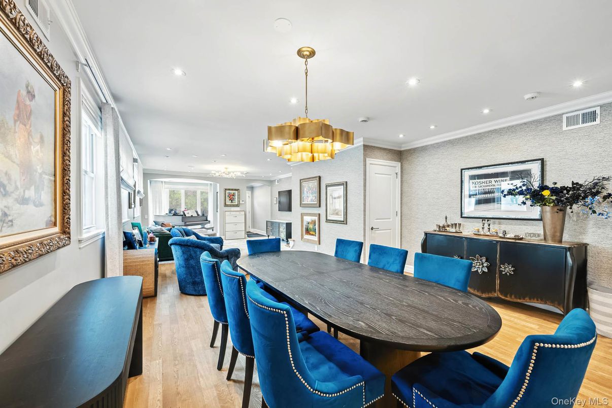 Chandelier, Dining room, Interior, Recessed Lighting, Wood Texture Flooring