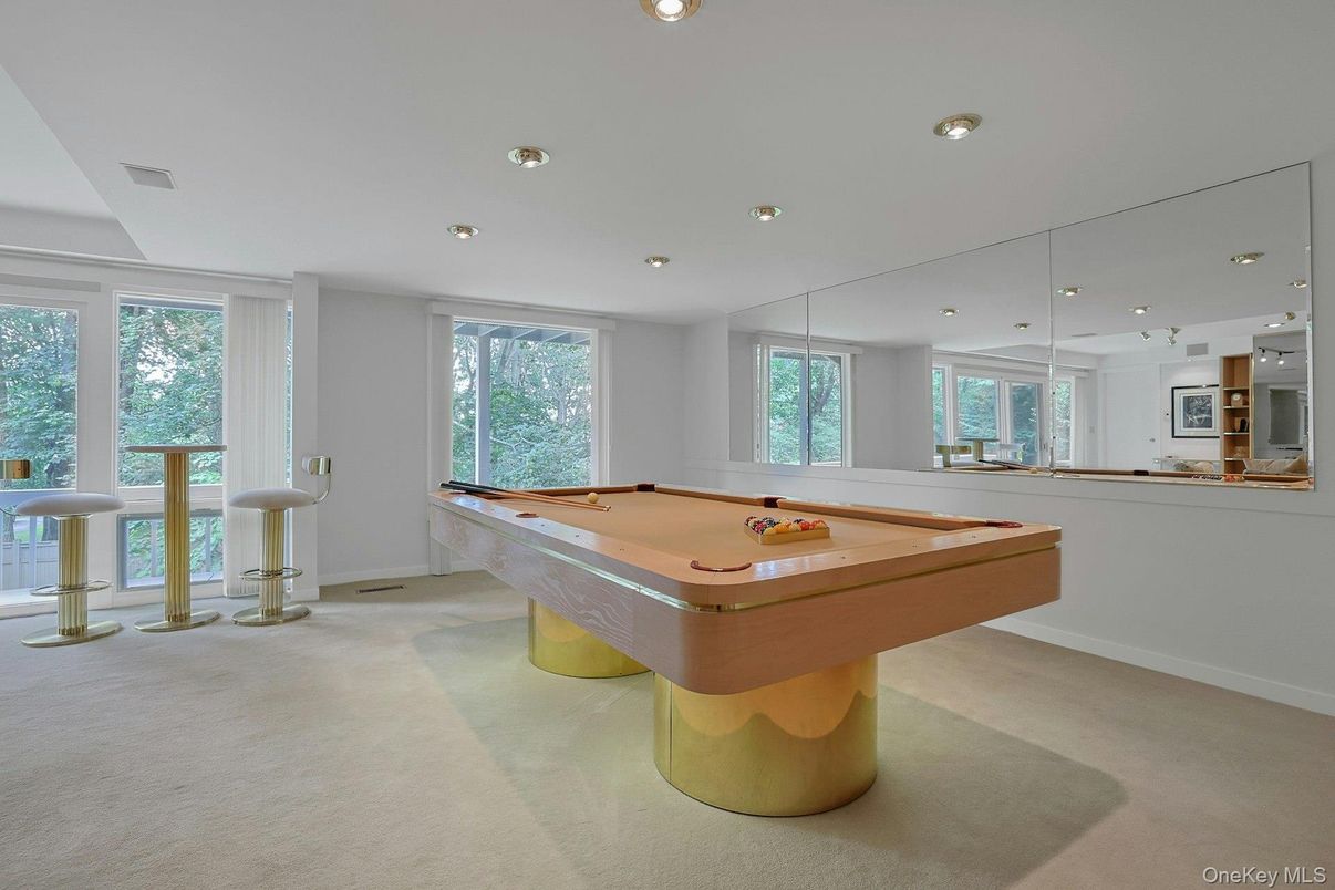 Billiard Table, Game Room, Interior, Recessed Lighting