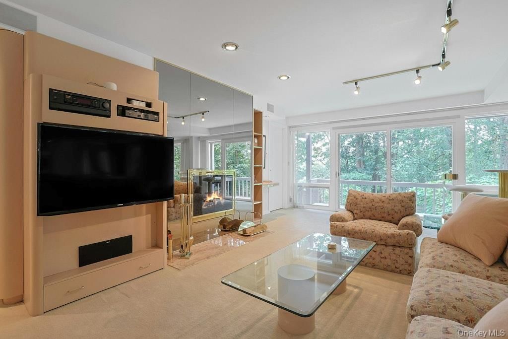 Fireplace, Interior, Living room, Recessed Lighting