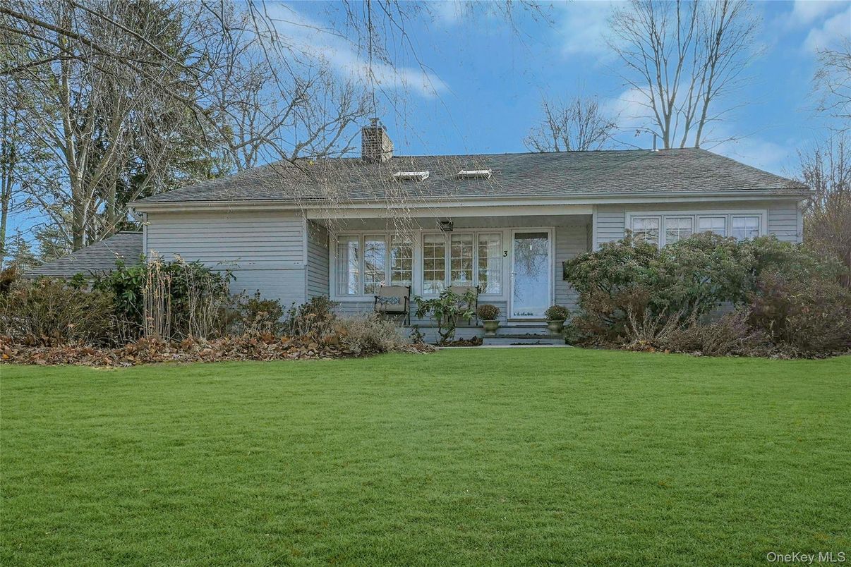 Backyard, Exterior, Facade, Ranch