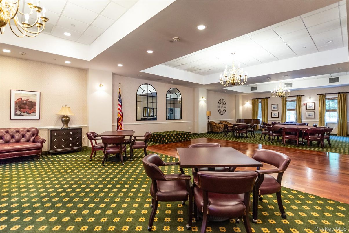 Chandelier, Dining room, Interior, Recessed Lighting, Wood Texture Flooring