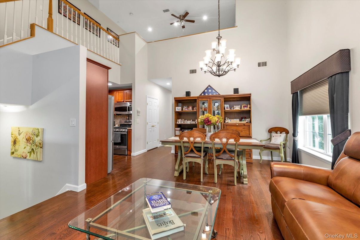 Chandelier, Dining room, Interior, Kitchen, Recessed Lighting, Wood Texture Flooring
