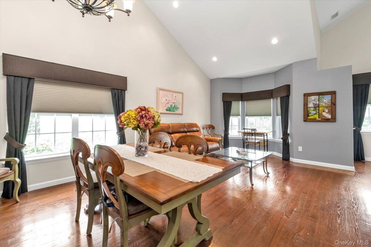 Dining room, Interior, Living room, Recessed Lighting, Wood Texture Flooring