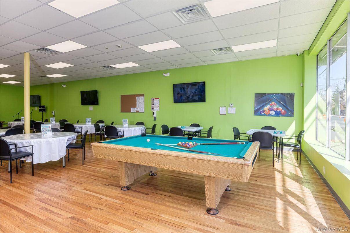 Billiard Table, Game Room, Interior, Recessed Lighting, Wood Texture Flooring
