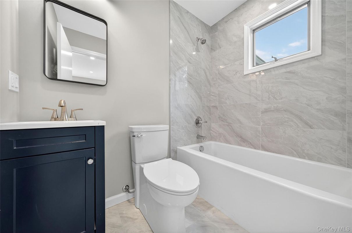 Bathroom, Interior, Marble, Marble Walls