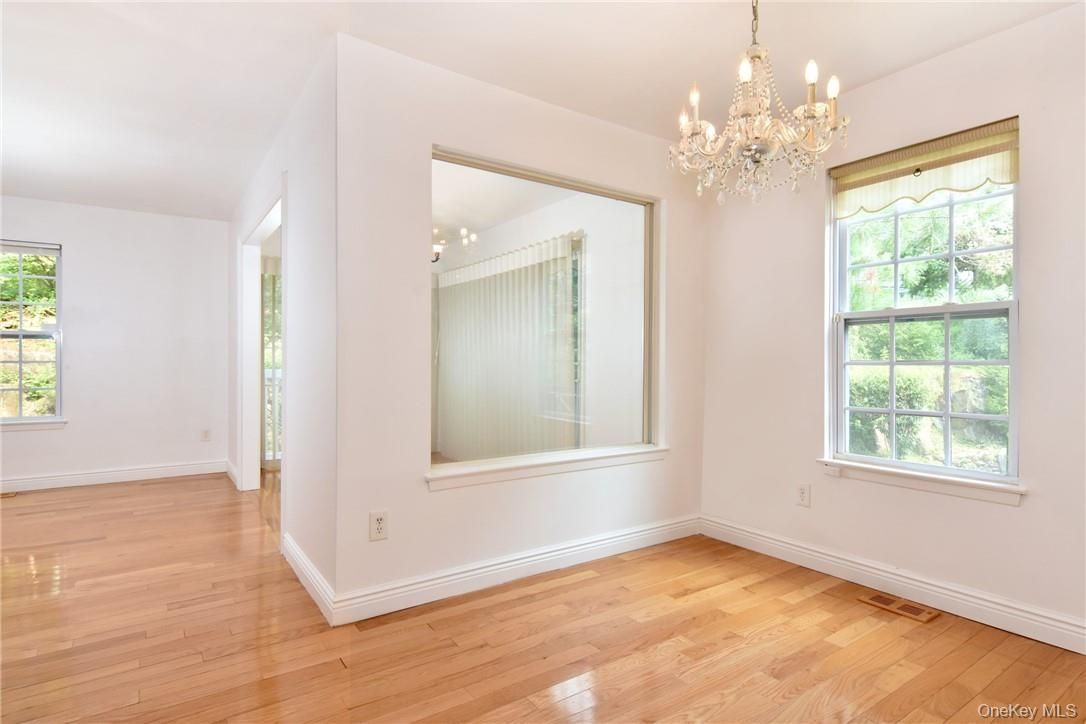 Chandelier, Empty room, Interior, Wood Texture Flooring