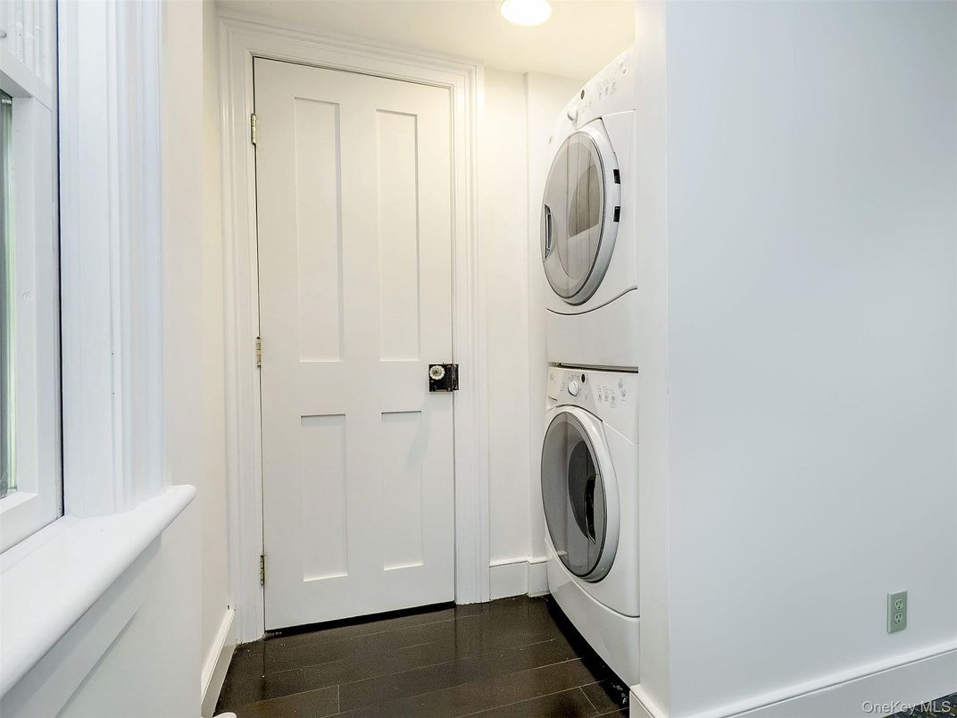 Interior, Recessed Lighting, Utility Closets, Washer