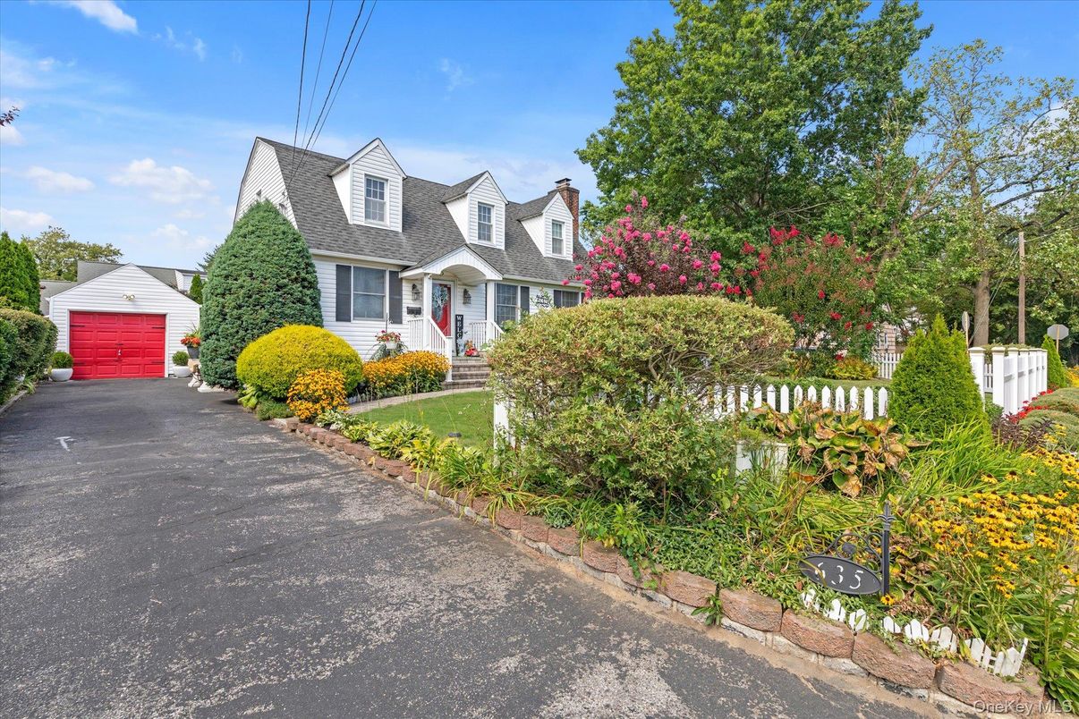 Detached Garage, Exterior, Facade, Cape Cod