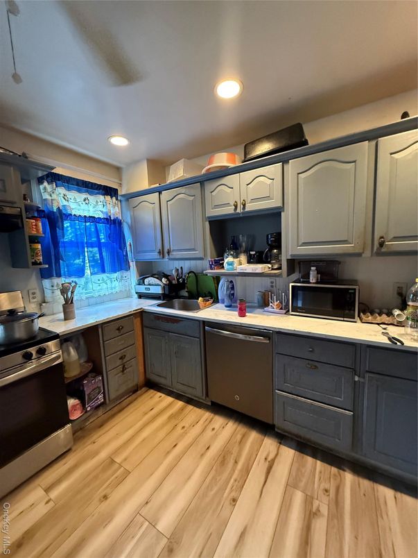 Interior, Kitchen, Recessed Lighting, Wood Texture Flooring