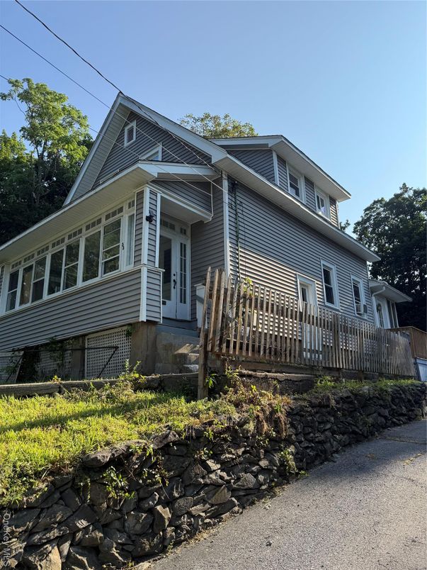Exterior, Facade, Queen Anne Victorian