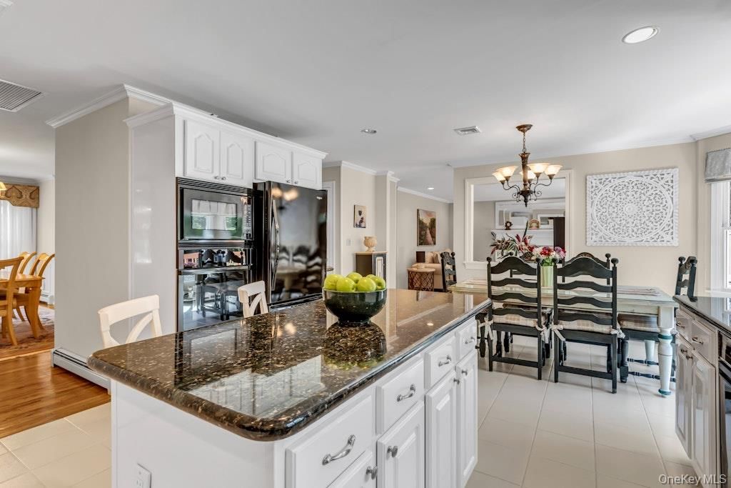 Chandelier, Dining room, Interior, Kitchen, Recessed Lighting, Wood Texture Flooring