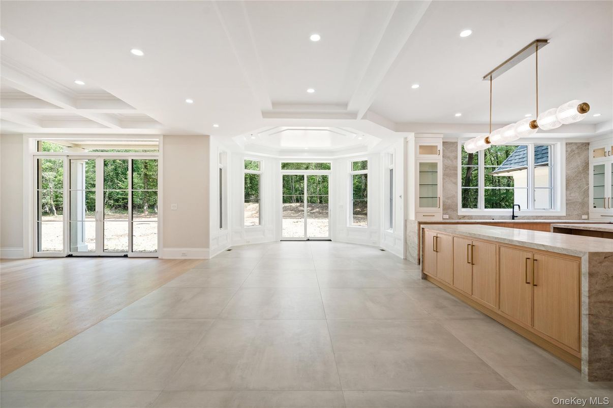 Empty room, Interior, Pendant Lights, Recessed Lighting