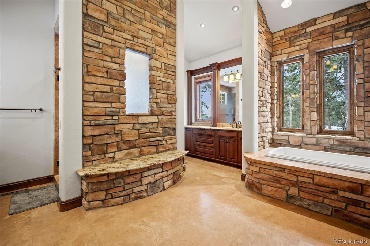 Bathroom, Interior, Recessed Lighting, Stone Walls
