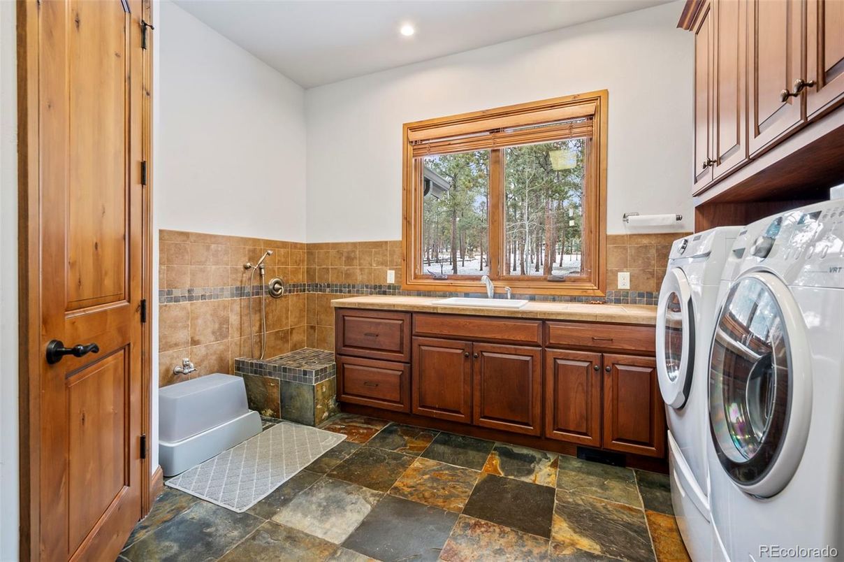 Interior, Recessed Lighting, Washer