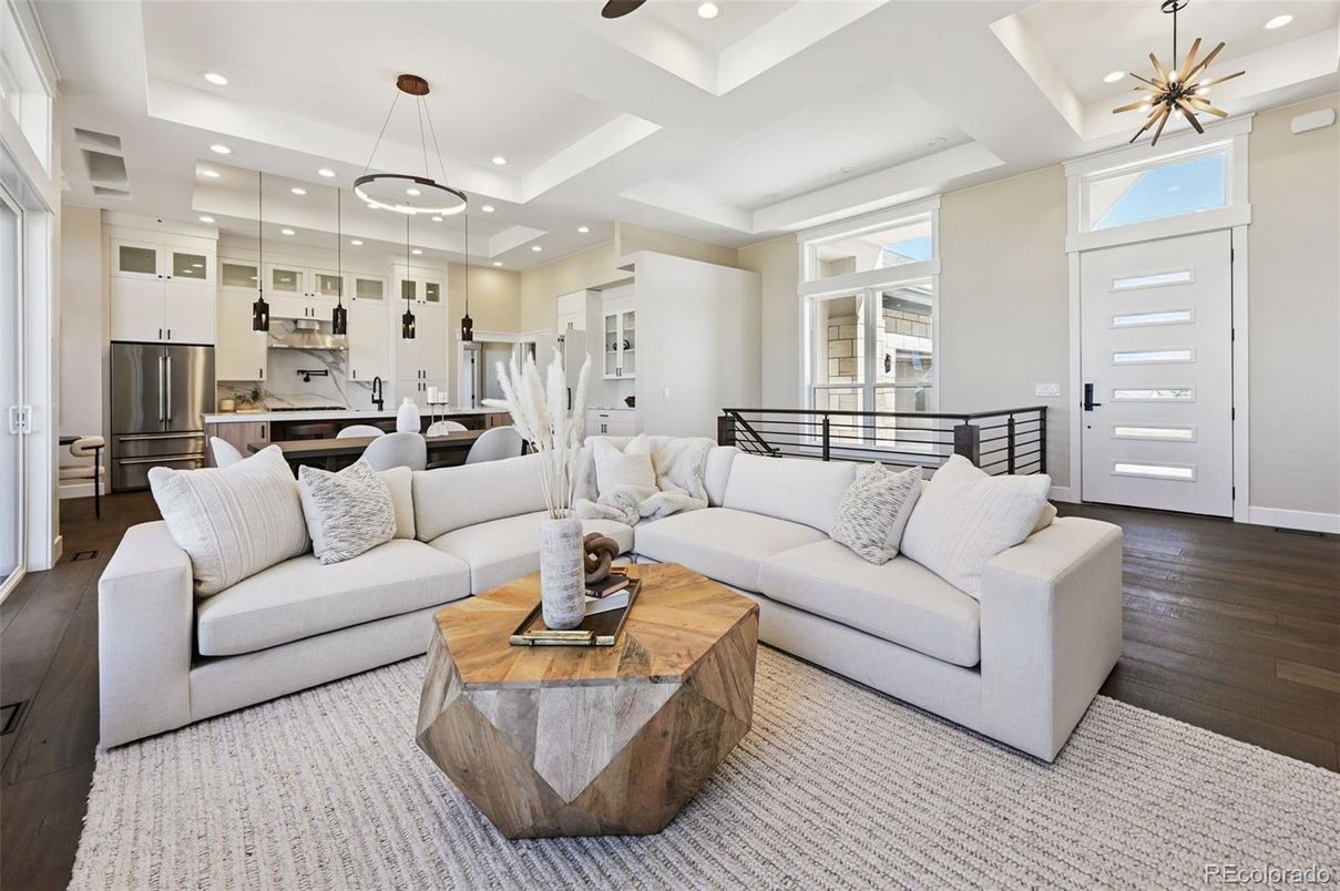 Dining room, Interior, Kitchen, Living room, Pendant Lights, Recessed Lighting, Stainless Steel Appliances, Wood Texture Flooring
