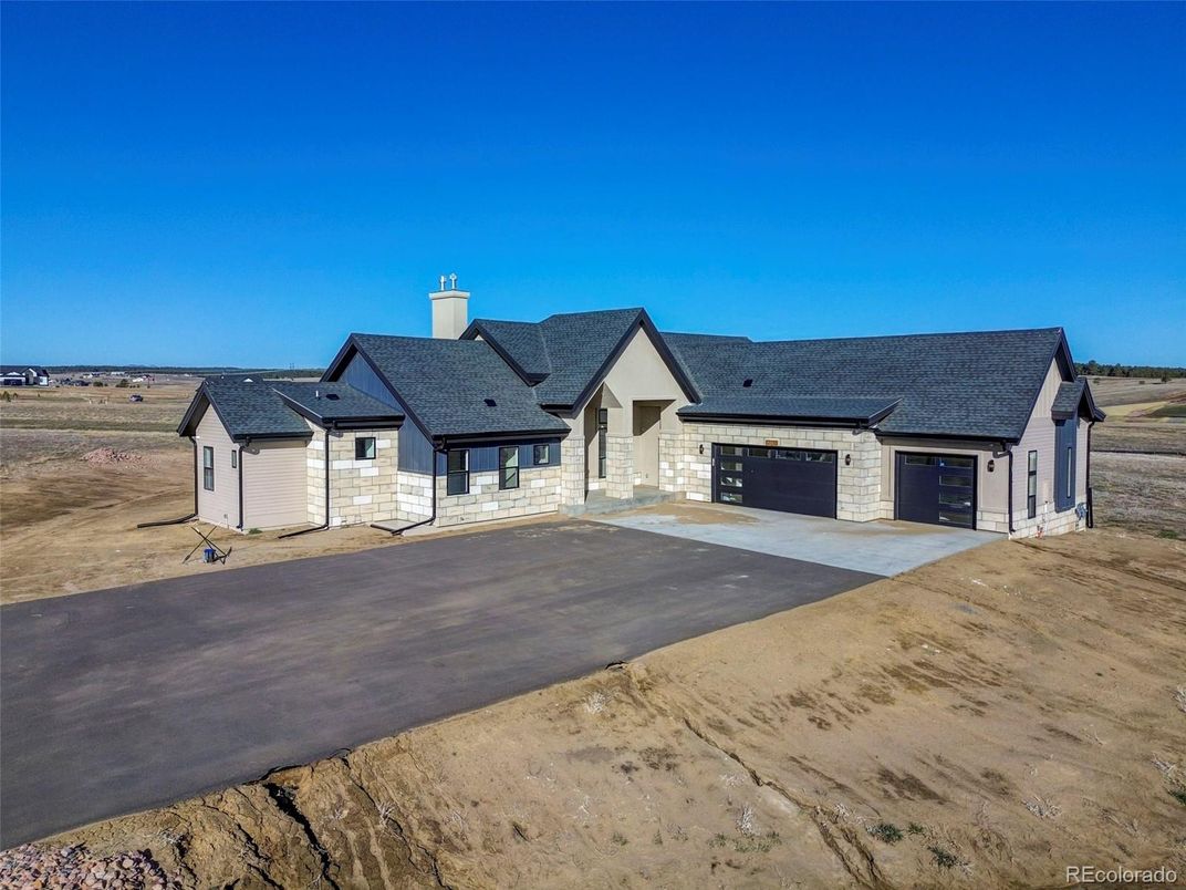 Attached, Backyard, Exterior, Facade, Cape Cod