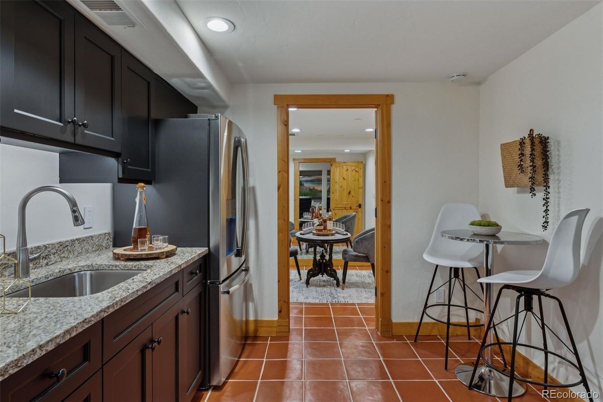 Dining room, Interior, Kitchen, Recessed Lighting