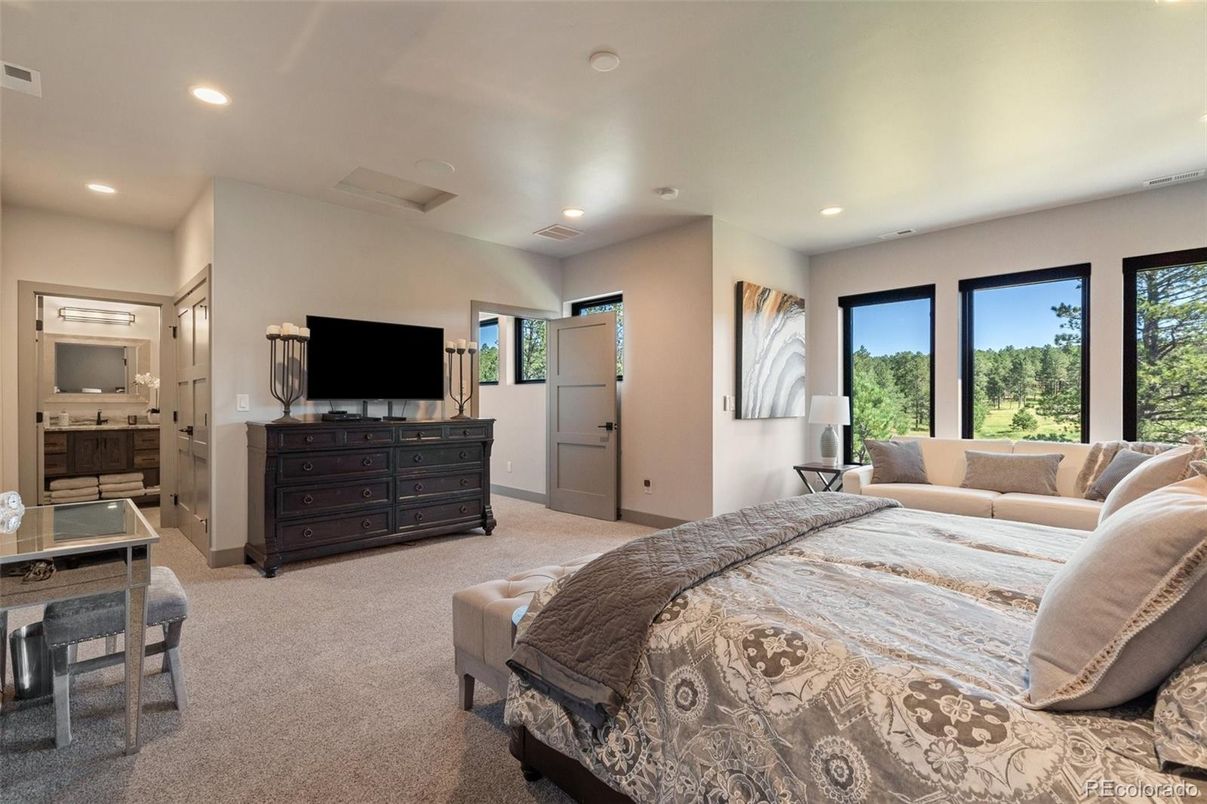 Bedroom, Interior, Recessed Lighting