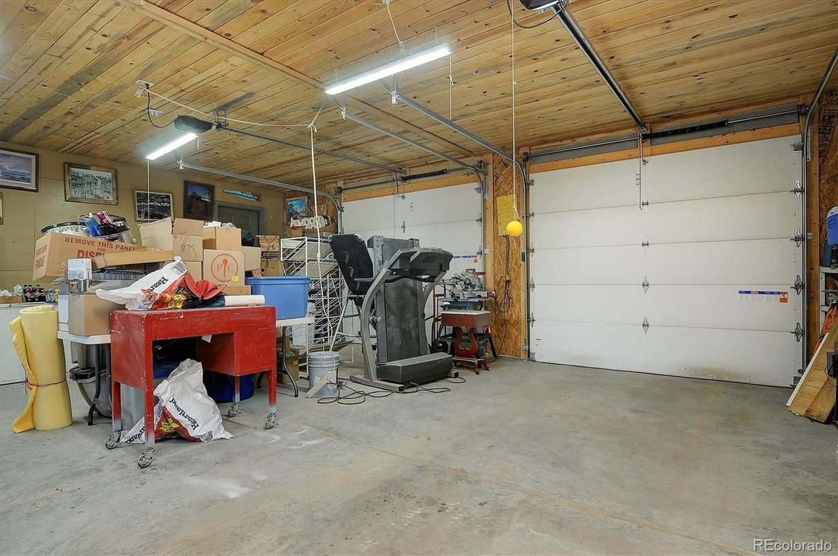 Garage, Interior, Wooden Ceilings