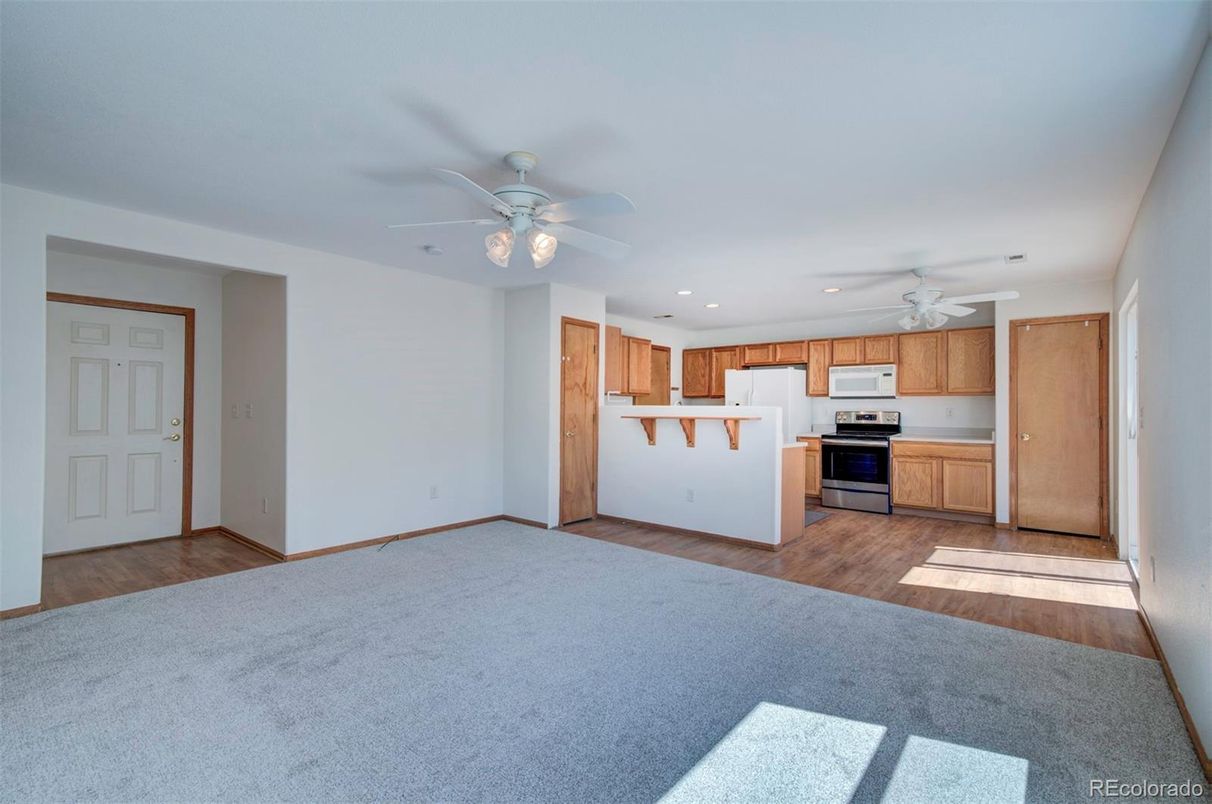 Empty room, Interior, Kitchen, Recessed Lighting, Wood Texture Flooring