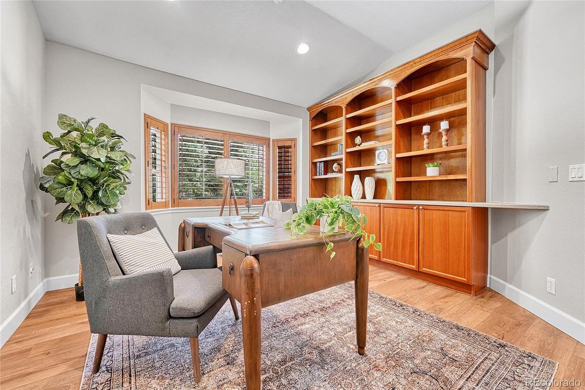 Home Office, Interior, Recessed Lighting, Wood Texture Flooring