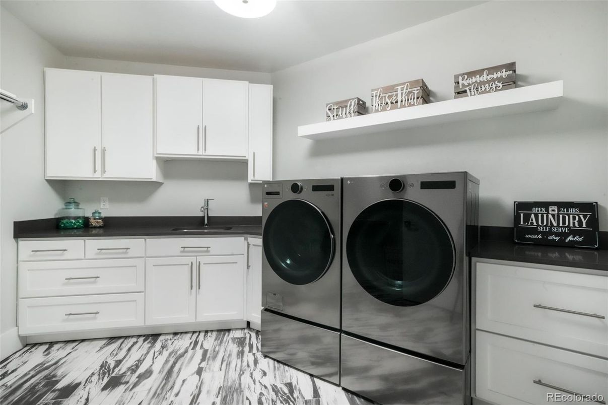 Interior, Washer