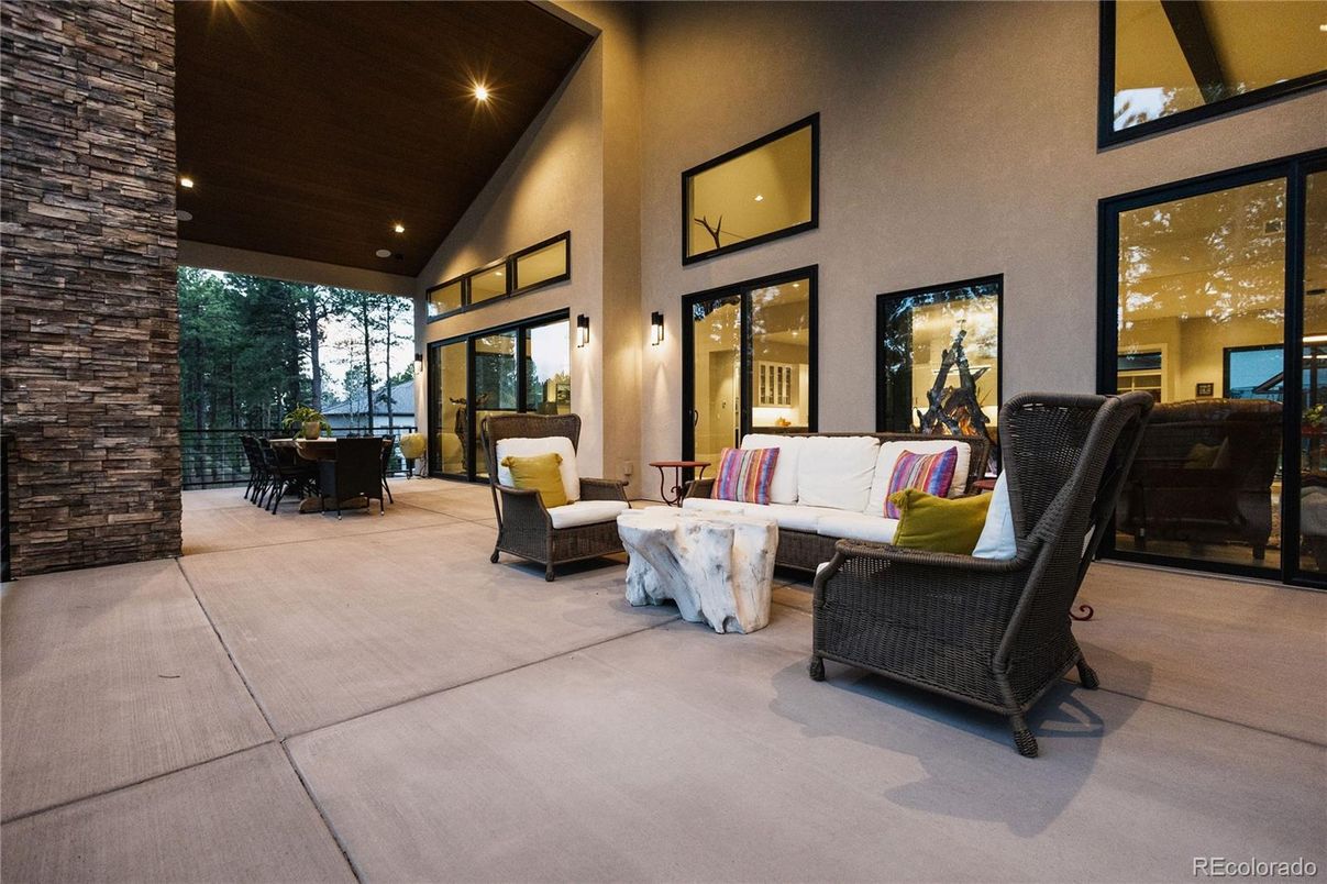 Exterior, Recessed Lighting