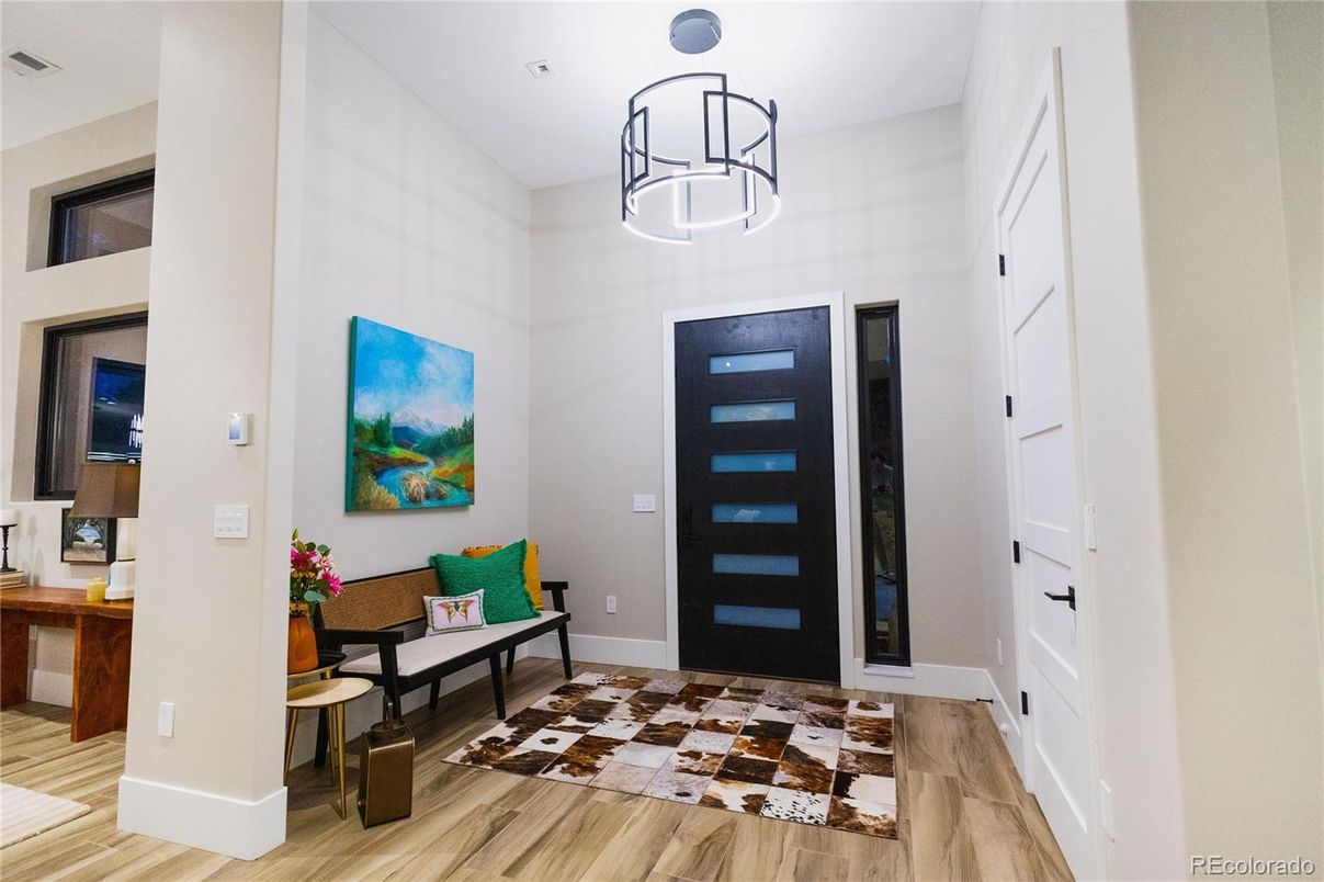 Interior, Pendant Lights, Wood Texture Flooring