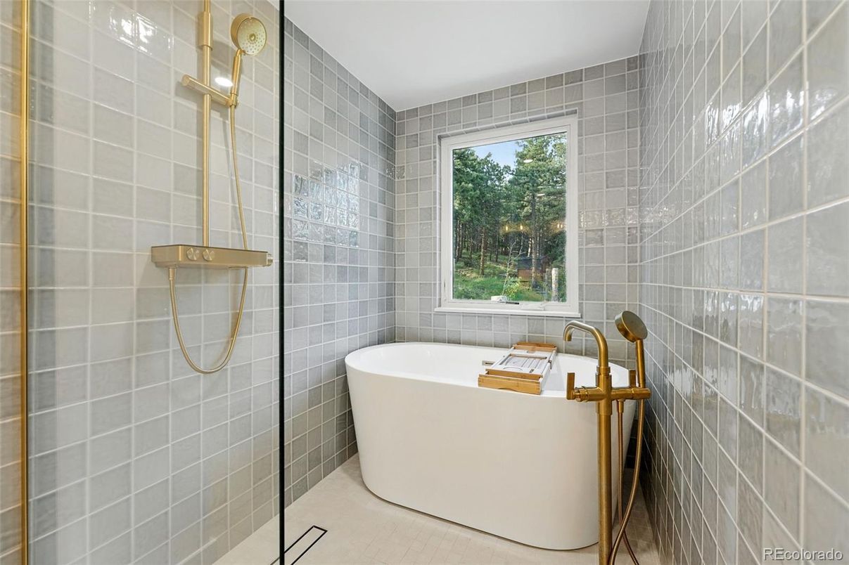 Bathroom, Free Standing Baths, Interior