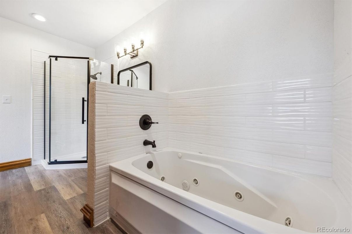 Bathroom, Interior, Recessed Lighting, Wood Texture Flooring