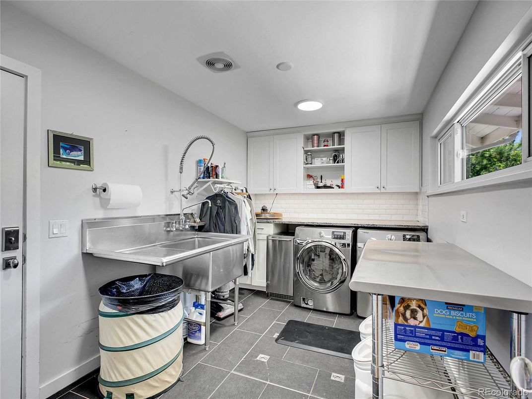 Interior, Recessed Lighting, Washer