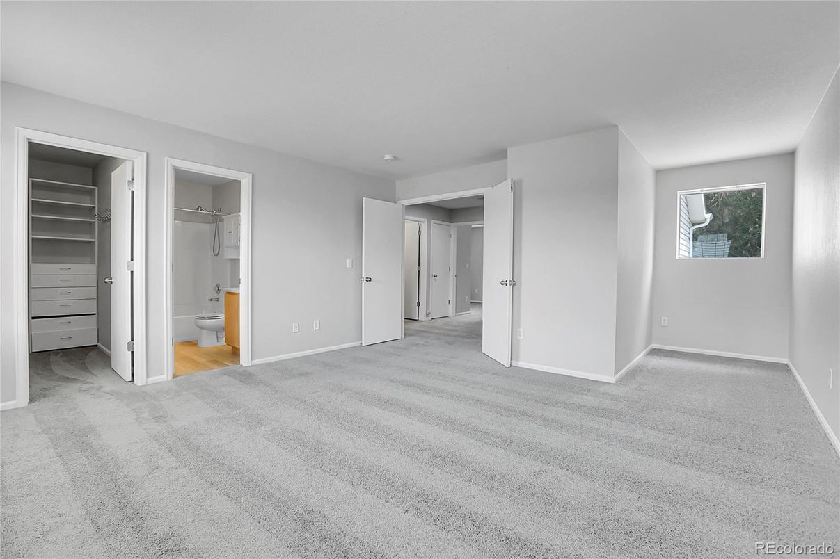 Bathroom, Empty room, Interior
