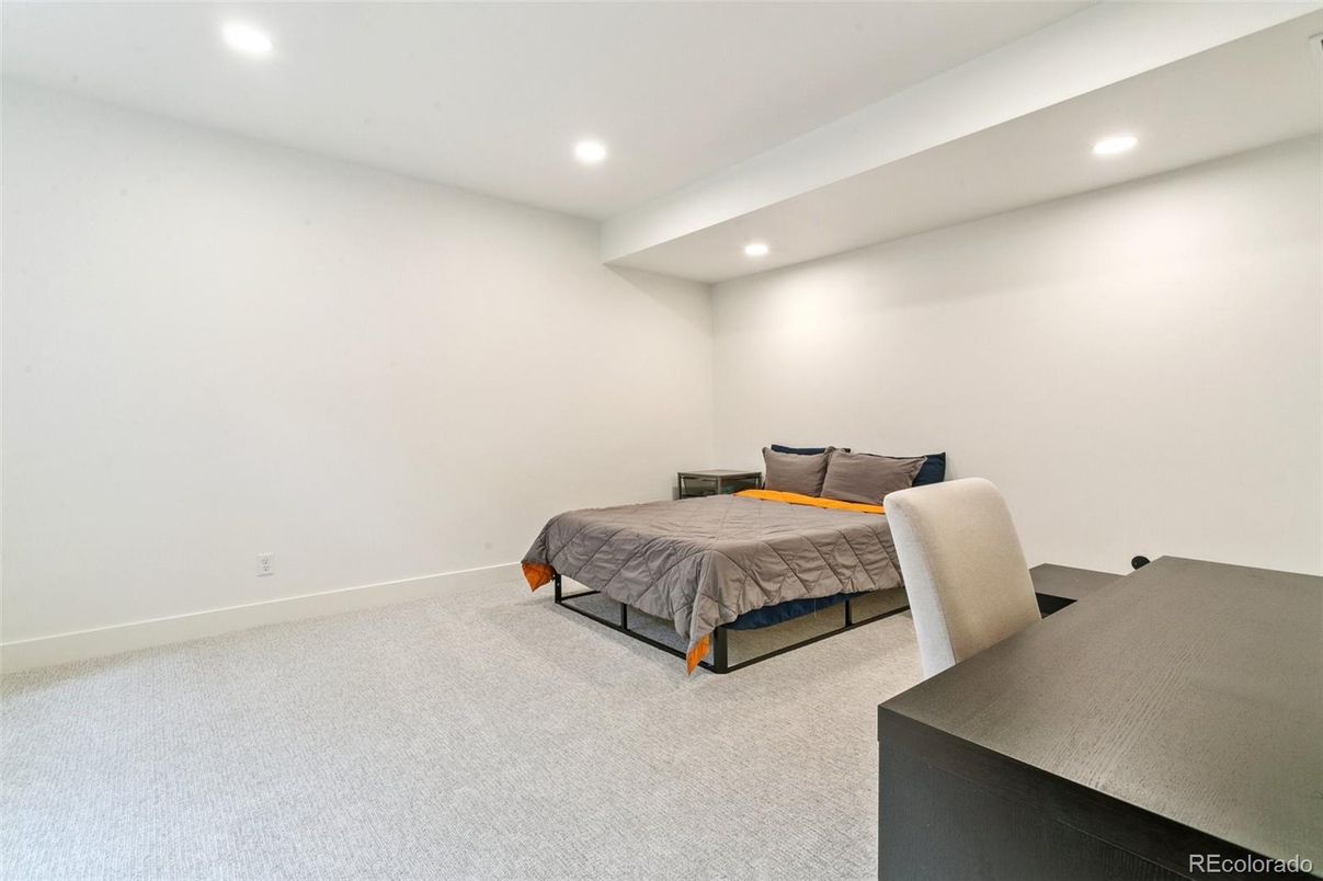 Bedroom, Interior, Recessed Lighting