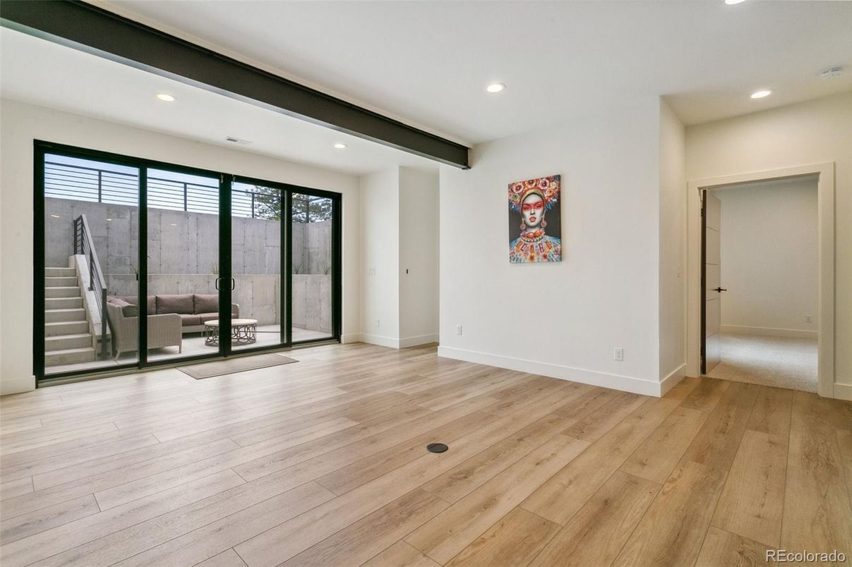 Empty room, Interior, Recessed Lighting, Wood Texture Flooring