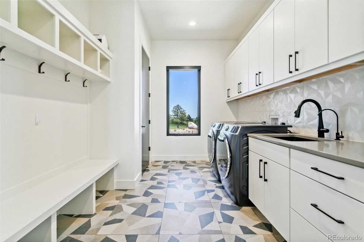 Interior, Recessed Lighting, Washer