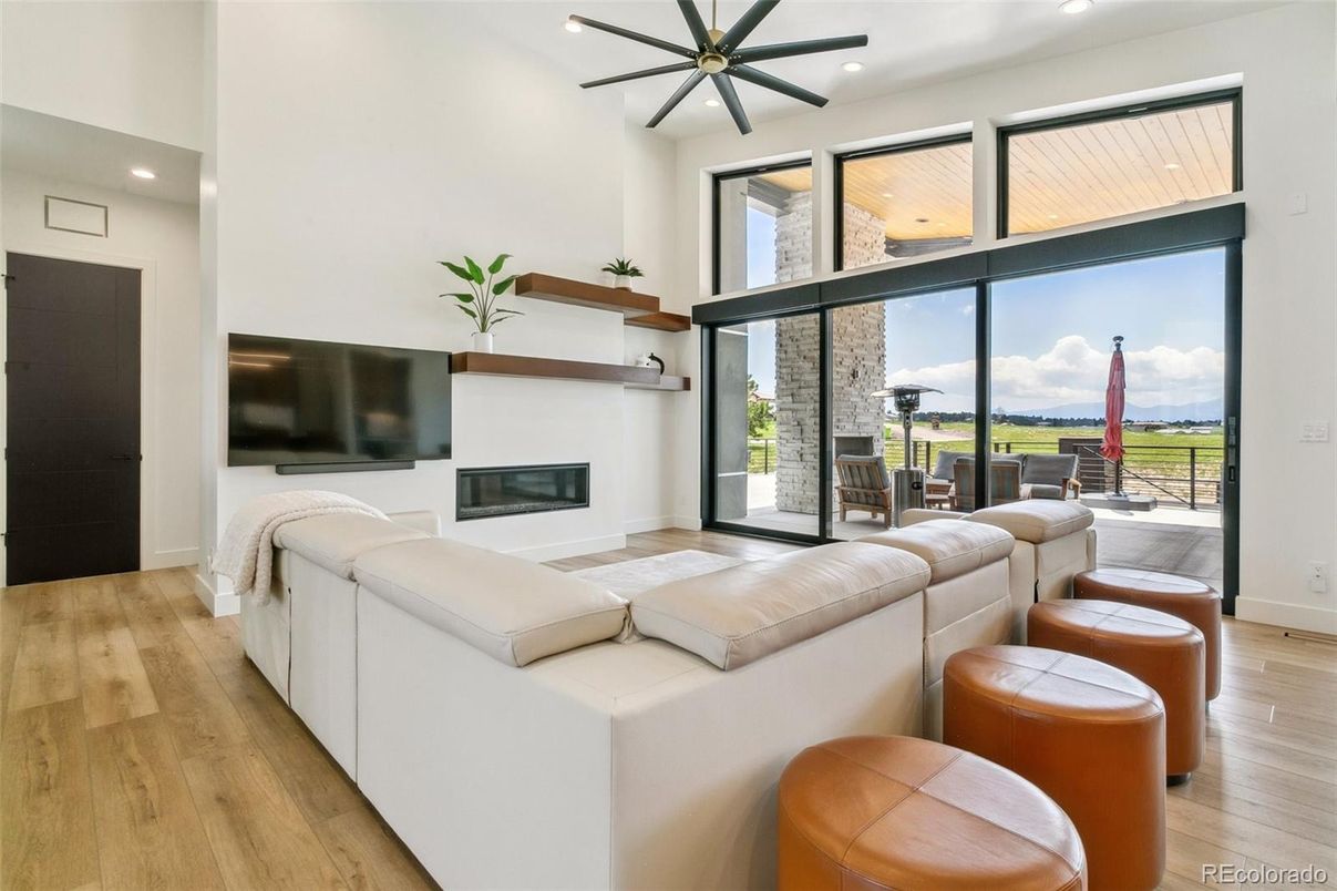 Fireplace, Interior, Living room, Pendant Lights, Recessed Lighting, Wood Texture Flooring