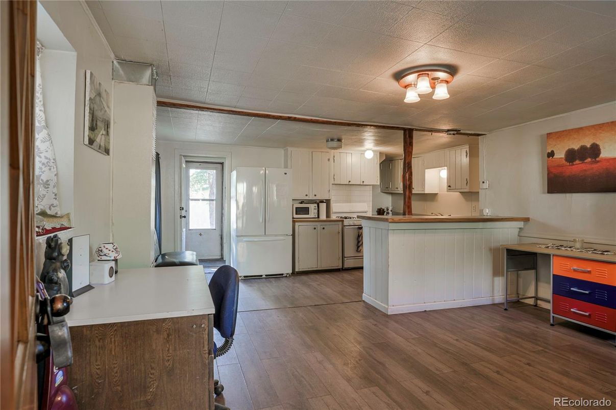 Interior, Kitchen, Wood Texture Flooring