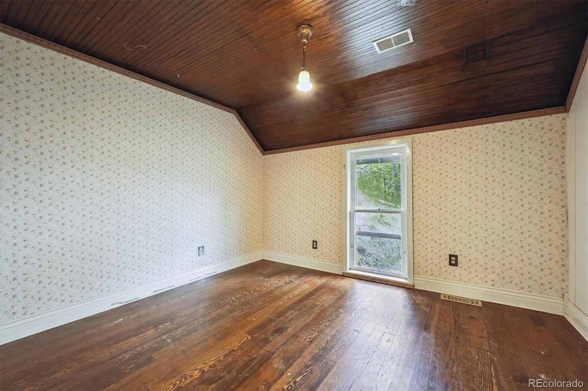 Empty room, Interior, Wooden Ceilings, Wood Texture Flooring