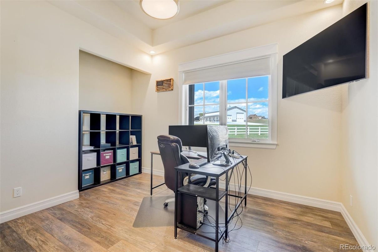 Home Office, Interior, Recessed Lighting, Wood Texture Flooring
