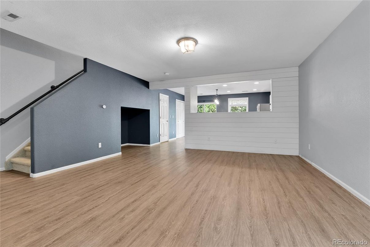 Empty room, Interior, Recessed Lighting, Wood Texture Flooring