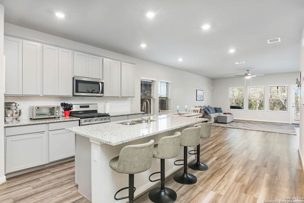 Interior, Kitchen, Living room, Recessed Lighting, Wood Texture Flooring