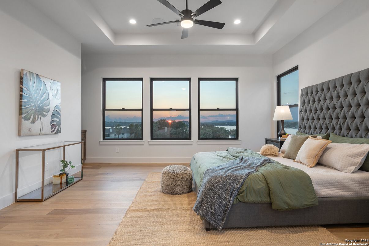 Bedroom, Interior, Recessed Lighting, Water, Wood Texture Flooring