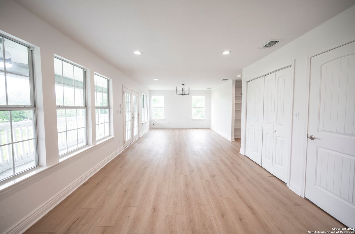 Empty room, Interior, Pendant Lights, Recessed Lighting, Wood Texture Flooring