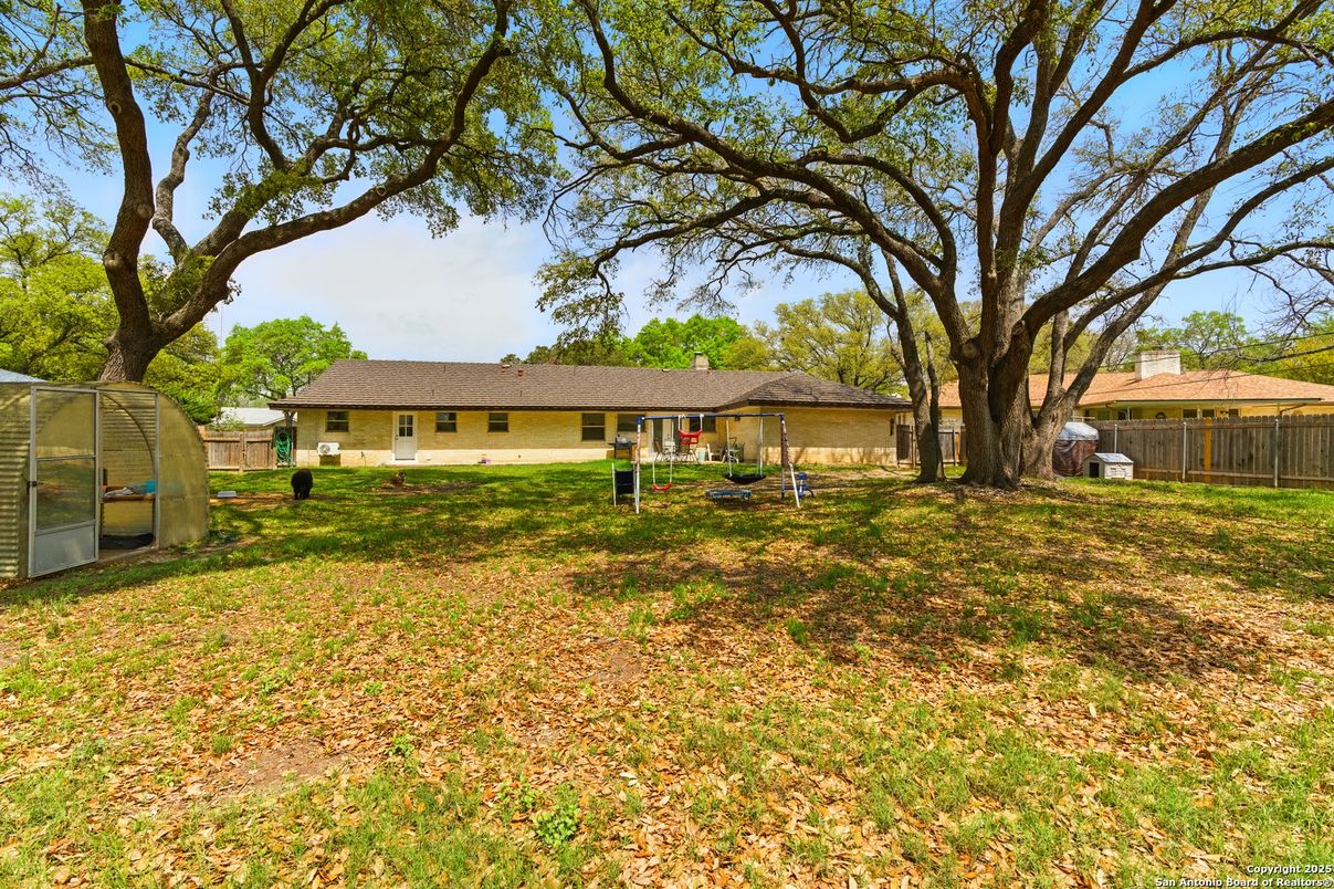 Backyard, Exterior