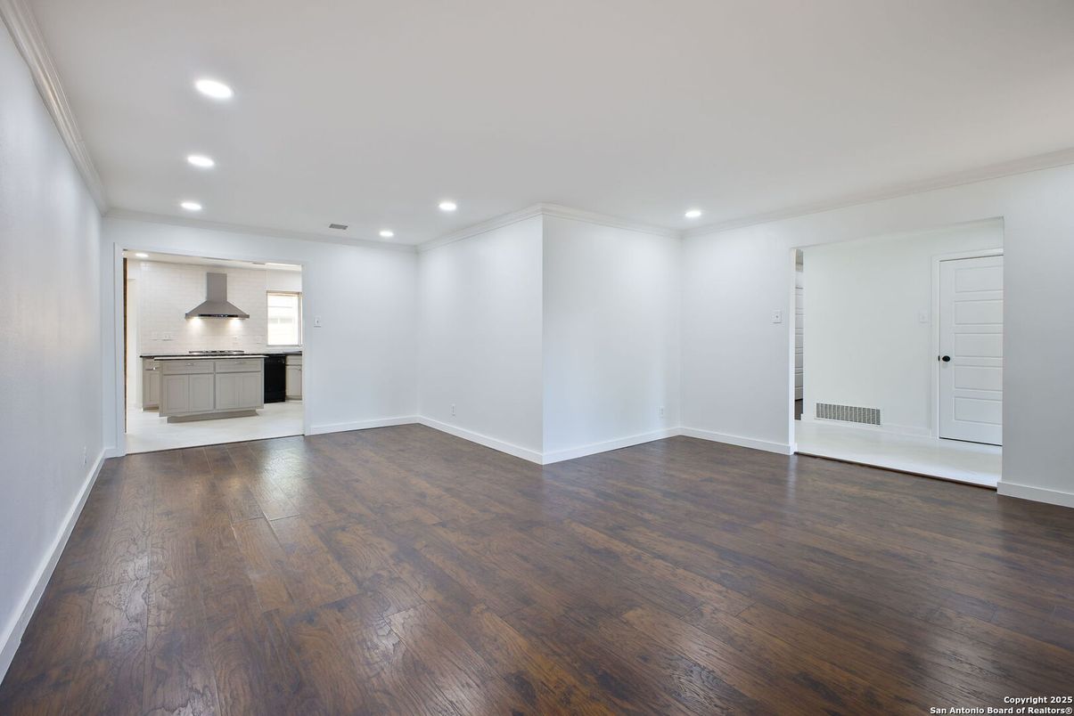 Empty room, Interior, Kitchen, Recessed Lighting, Wood Texture Flooring