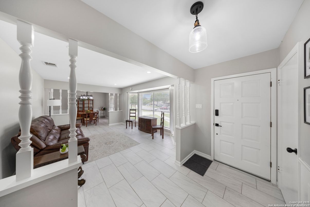 Dining room, Interior, Recessed Lighting