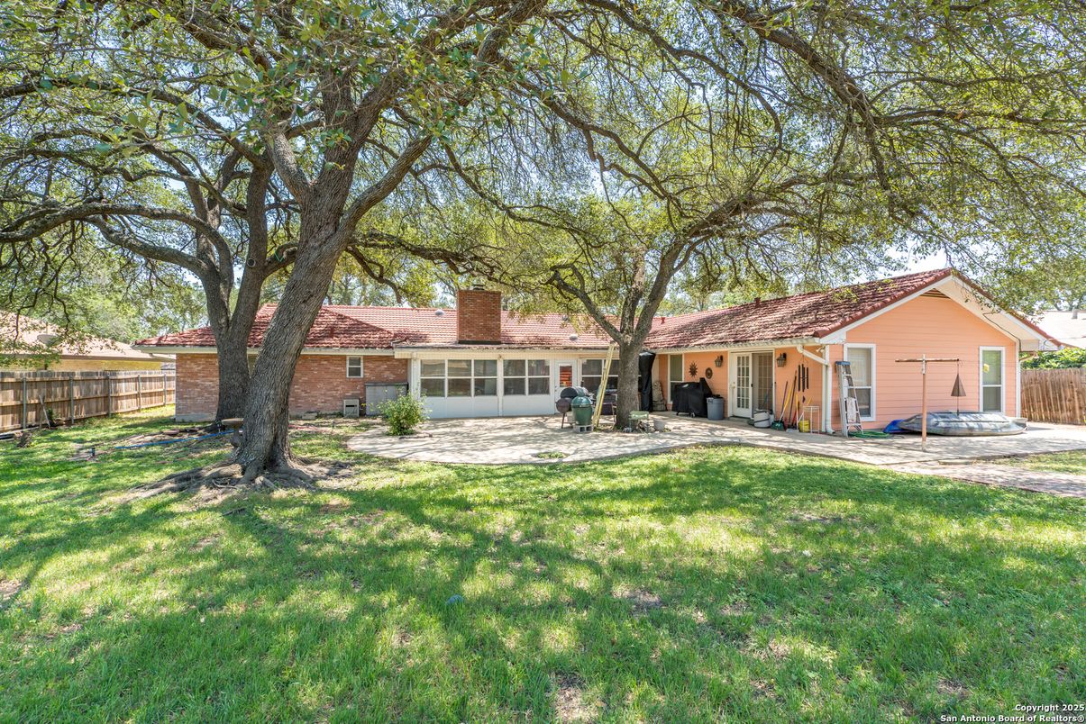 Backyard, Exterior