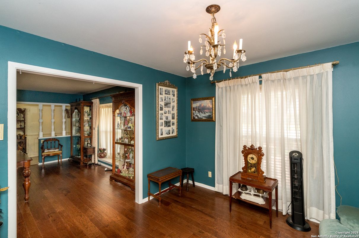 Chandelier, Interior, Wood Texture Flooring