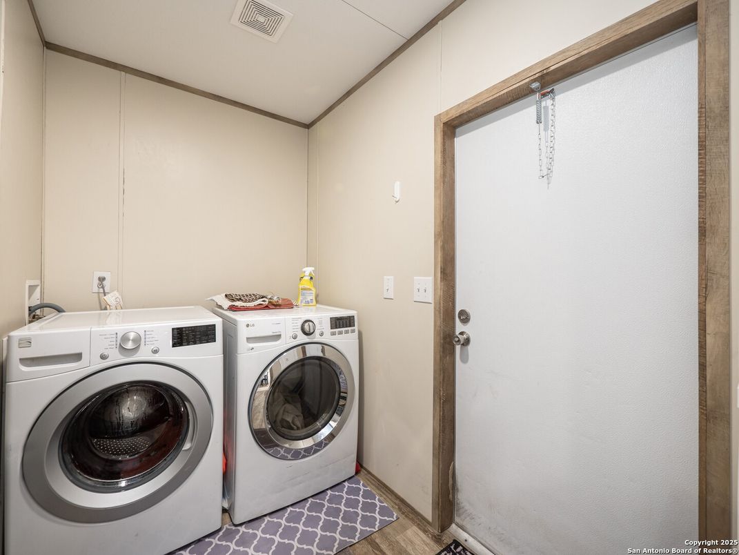 Interior, Washer